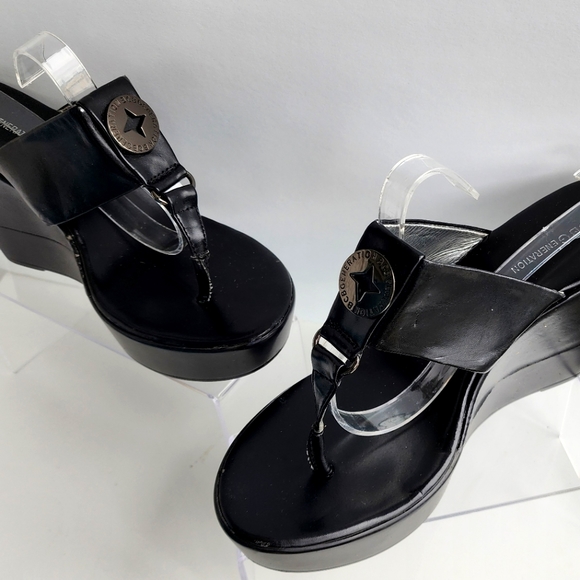 BCBGeneration Thong Logo Platform Wedge Sandals | Black | Sz 10 - Picture 2 of 4